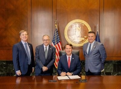 Gov. Youngkin enacts executive order for public schools to restrict cell phone use