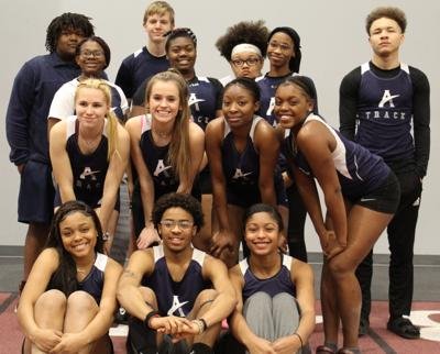 Davis and Bolar earn top spots for Raiders at indoor track regional