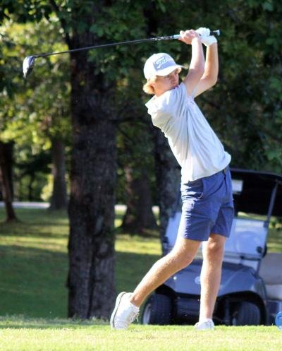 Raiders golf team wins three straight on the road; host district championship Sept. 20
