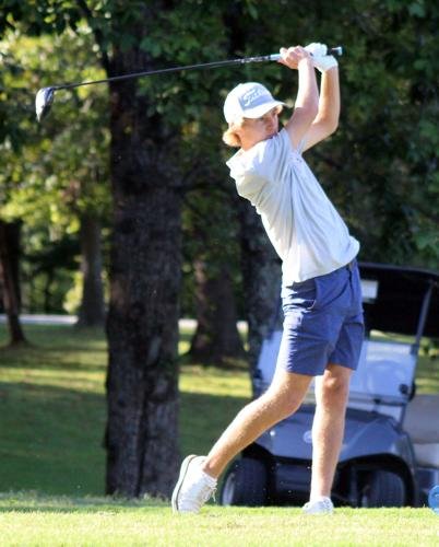 Raiders golf team wins three straight on the road; host district championship Sept. 20