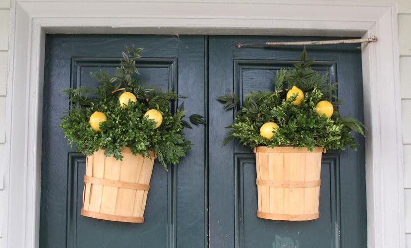 Appomattox Garden Club decorates Appomattox Court House National Historical Park